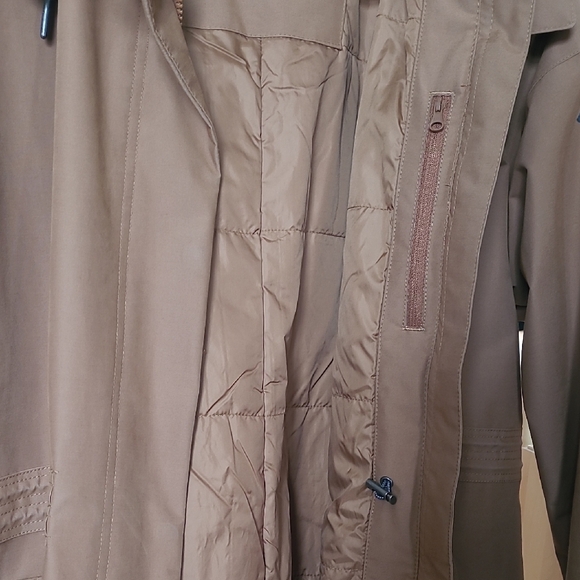 Columbia Tan Hooded Trench Coat - Picture 7 of 14